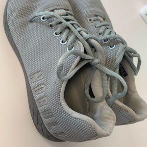 Size 8 No Bull Trainers Shoes gray